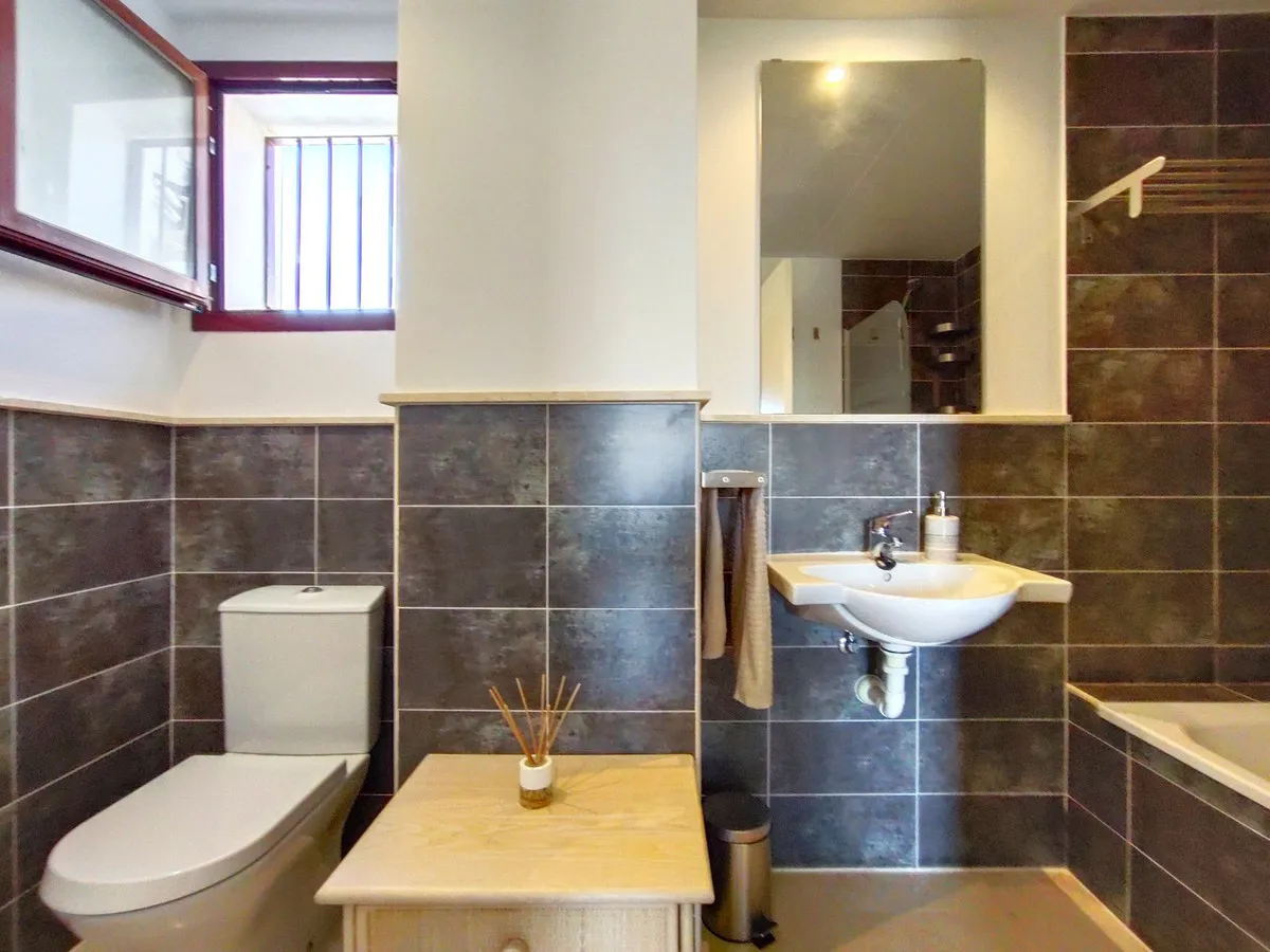 9aaa9b6c-9f3e-42c7-8680-160643fc921b