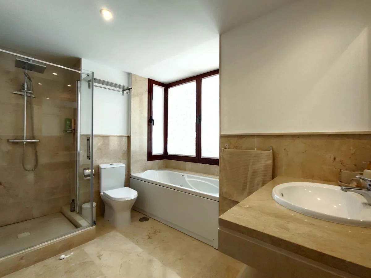 9cadacd4-e417-450c-96d1-db8b5010f538