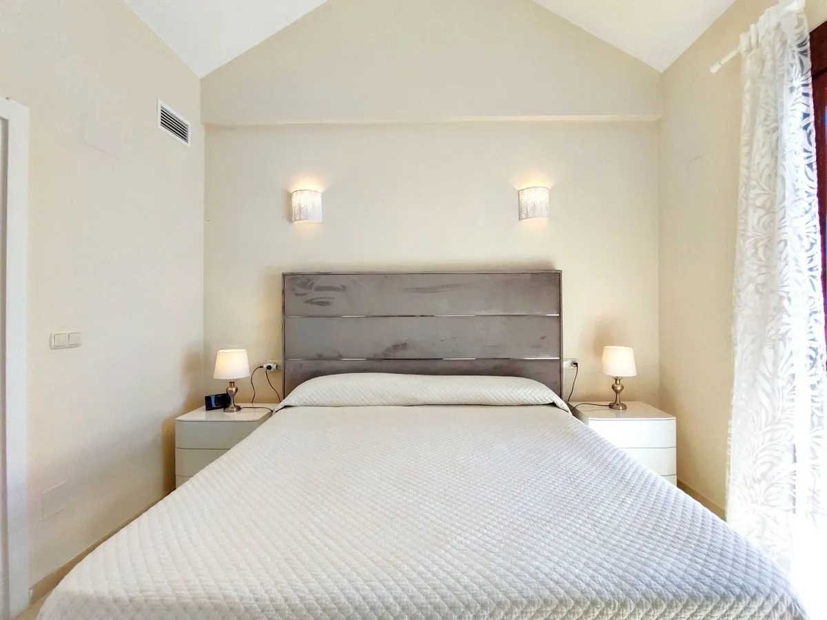 c41650cb-be2a-4fe7-9034-c092d555cb00