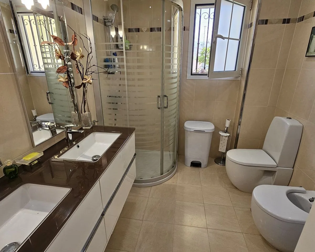 05c66567-050a-4f8c-9405-32d3b70beaac