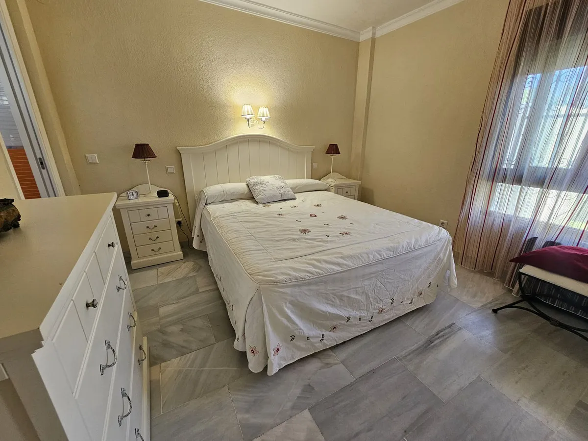 8e627816-7f37-489d-a32d-045378657ba6