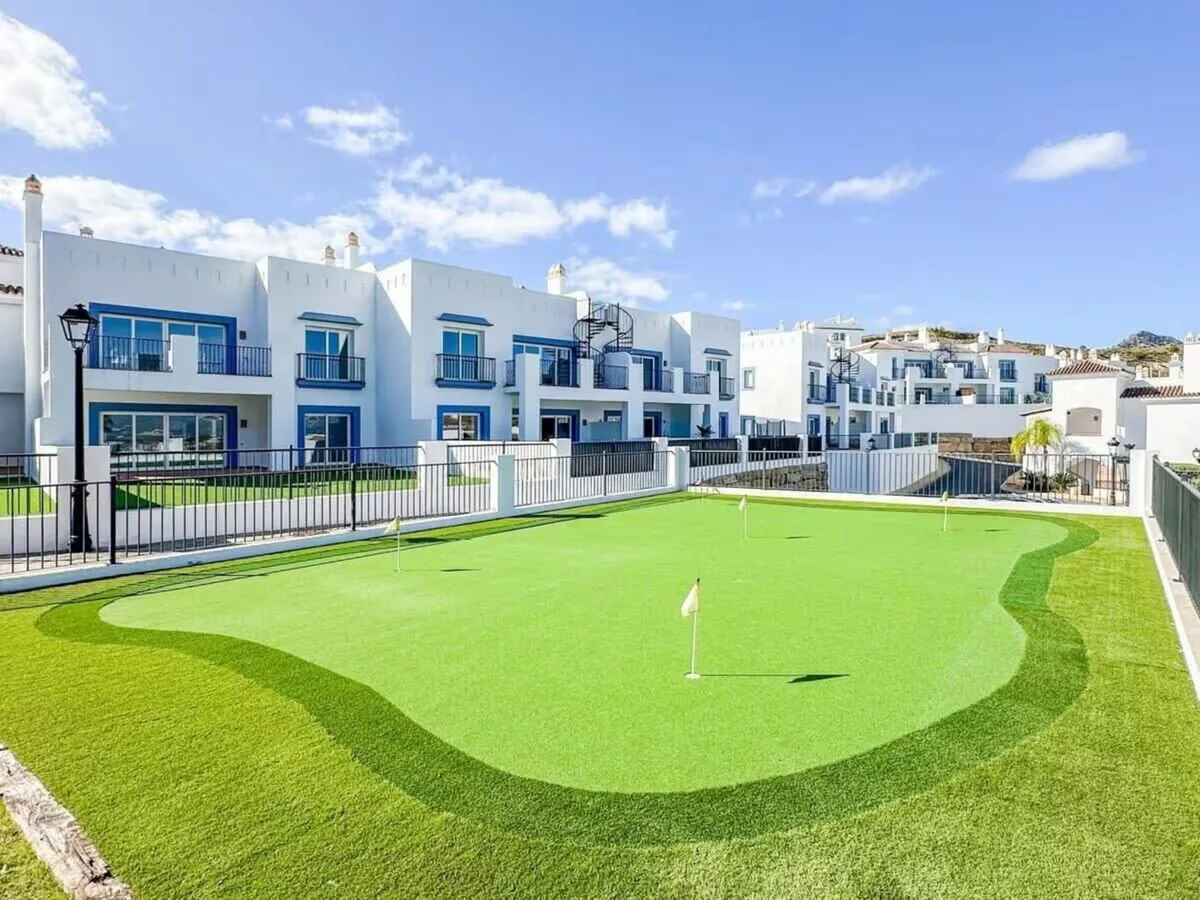 00650c5b-5ecb-40a0-be06-236076b5a55d