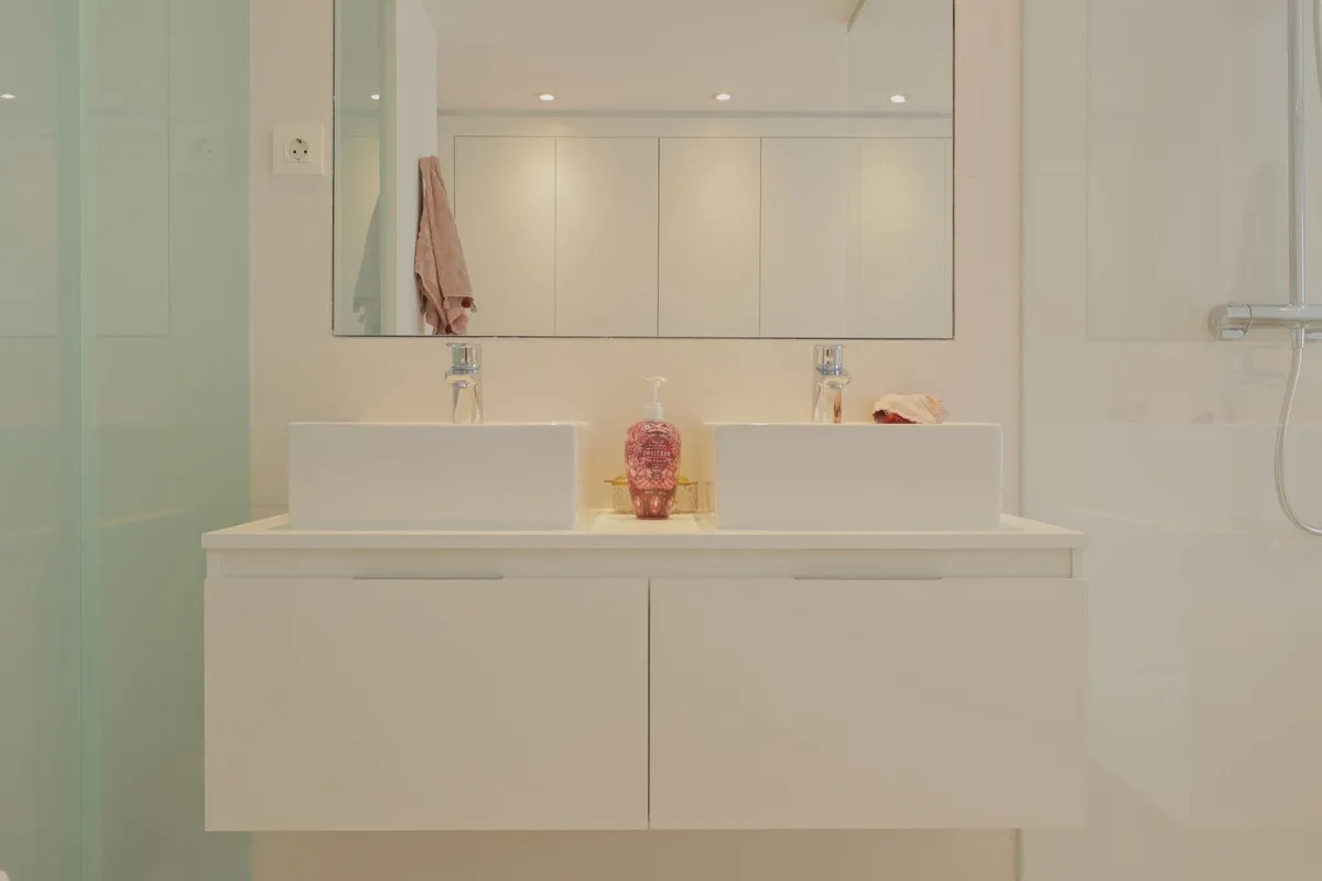 1afa7150-603a-49f3-8a37-d41795298eac