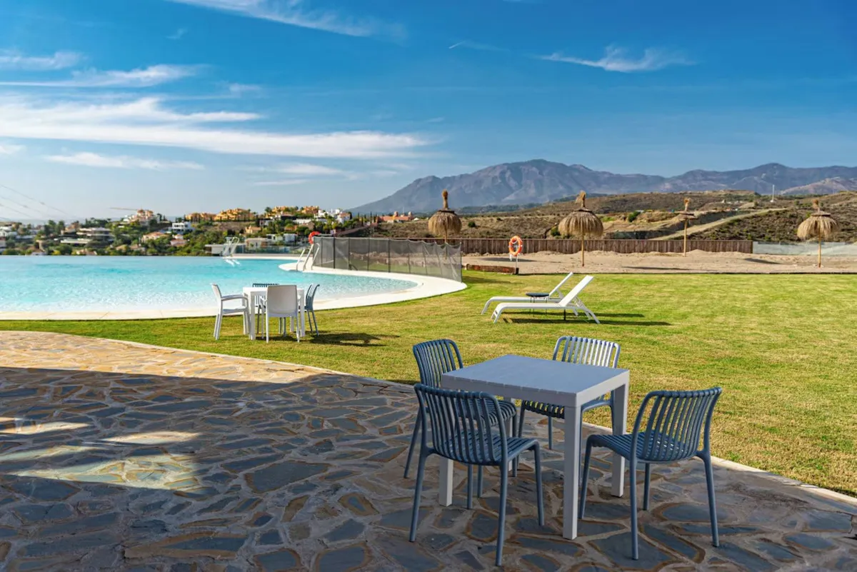 2e95f3c5-5a60-4b24-8417-092ea037f0a0