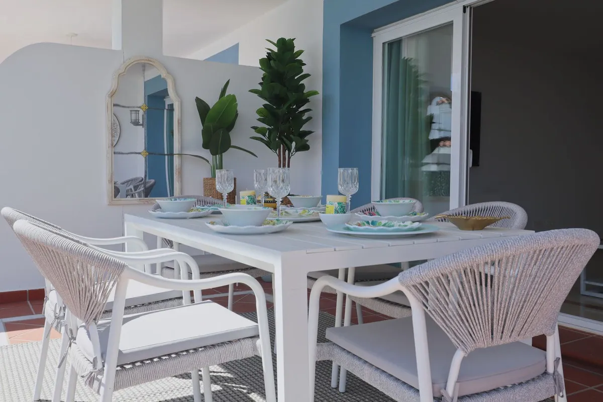 cfec2b7b-95e9-4f9b-8cb8-d4747aa66229