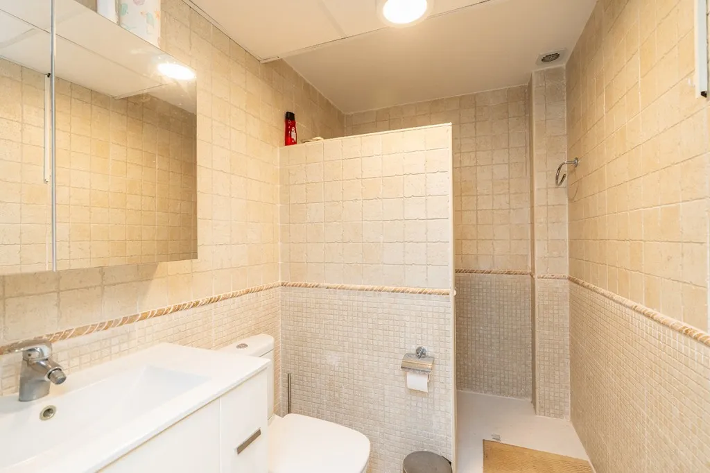 2c80bd09-6521-4edf-90c2-bcab0c7c8094