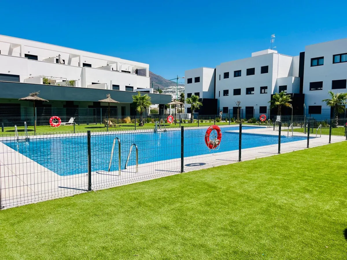 ebbc8c44-e71b-4041-a9f3-ac023a51ffd2