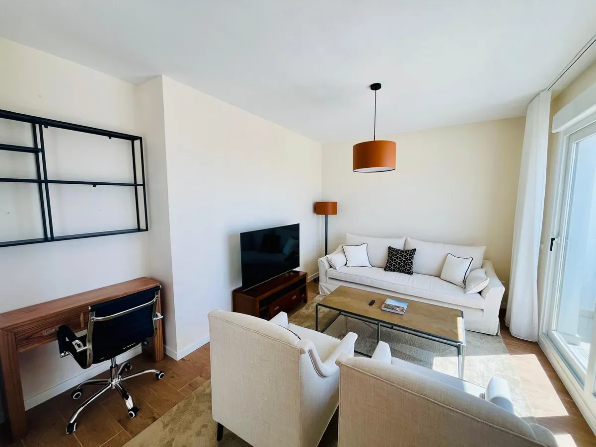 fbee2705-d0d3-4efe-b308-a0e4ee0c071f