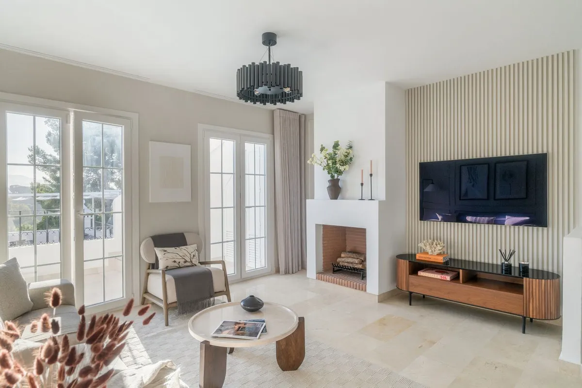 110dca5a-445f-4ea9-904f-1d5e94d202dc