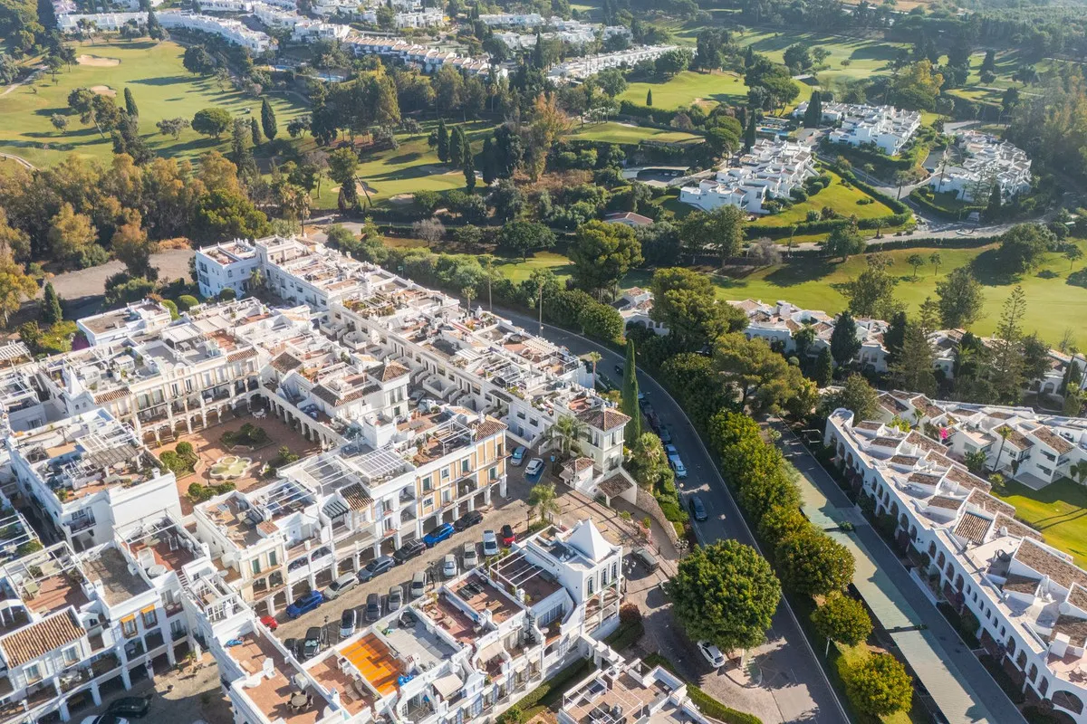 8a4c0fa6-ae8d-40b6-885e-9c69dbd3eb20