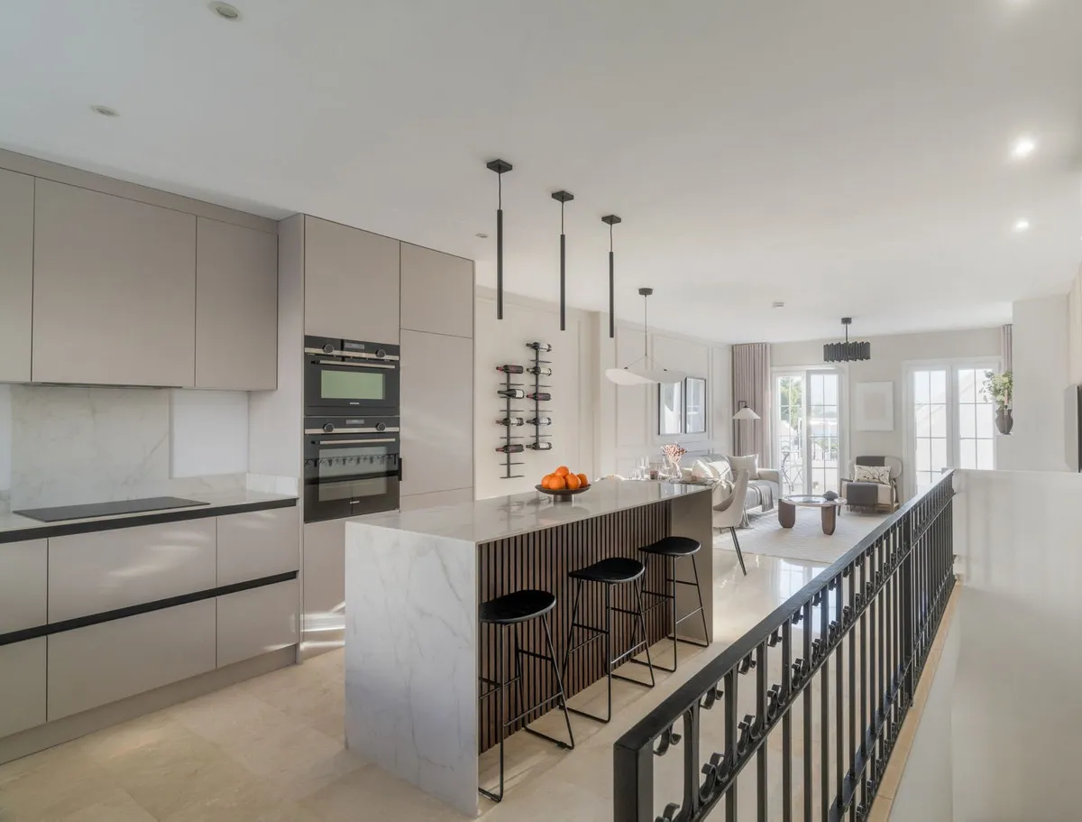 fdc6581d-ba58-4ff2-879d-b92693a57fd9