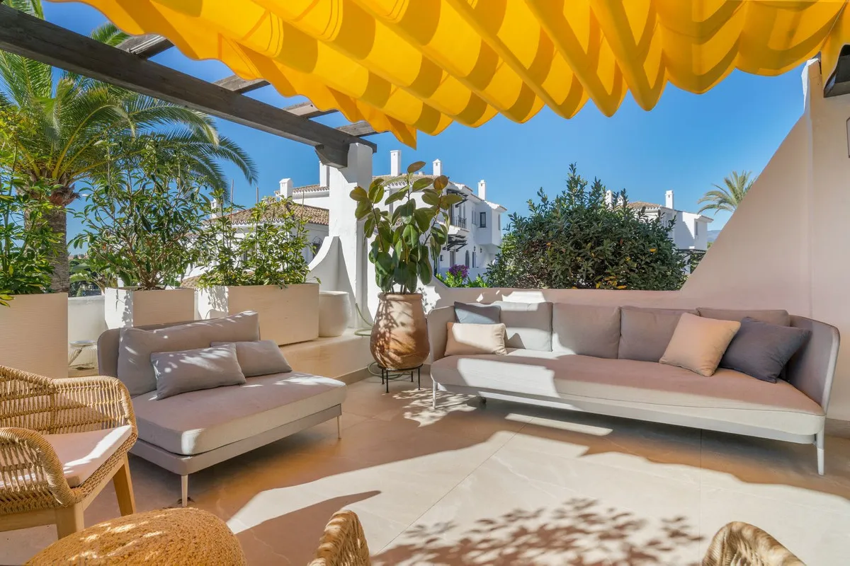 6e261150-5538-423b-94e9-b6c2243093b9