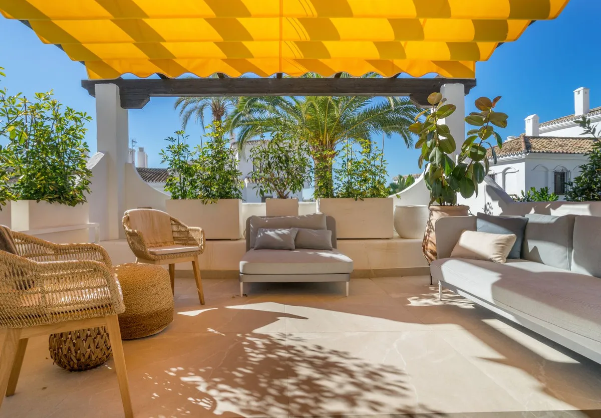 a7ad3048-b5e8-4585-8153-c502b5751592