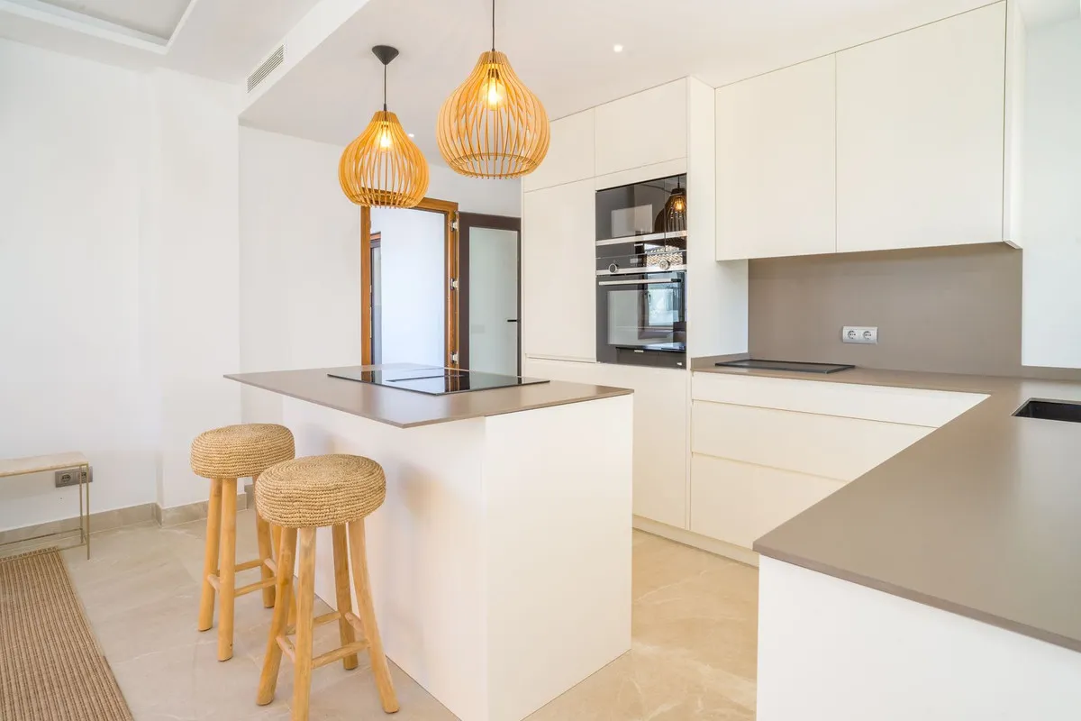 d42a2567-b2f7-49c1-8484-9fec2a5e0f47