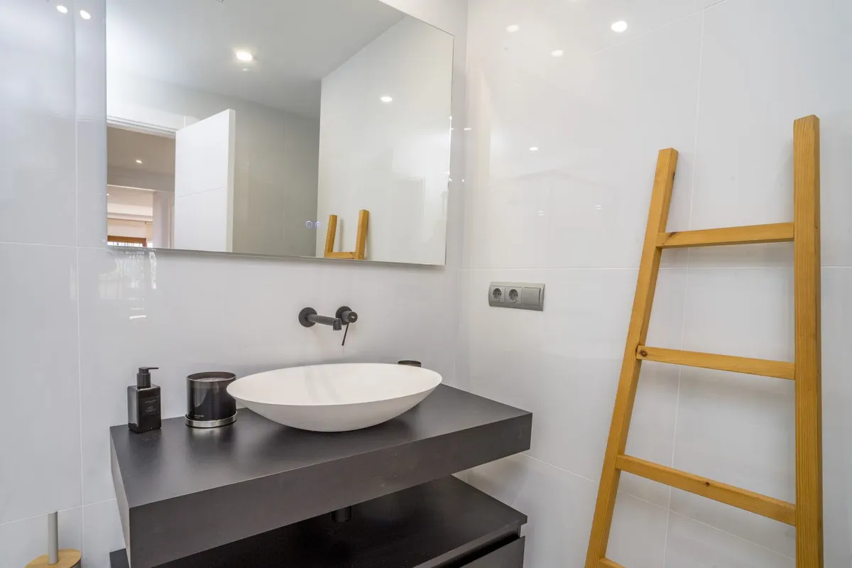 d87e1e97-a84e-4bf3-a31d-c93deb9f0362