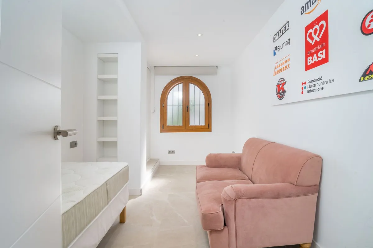 ddcaa157-a0f5-44b6-a599-b6866a00f8d1