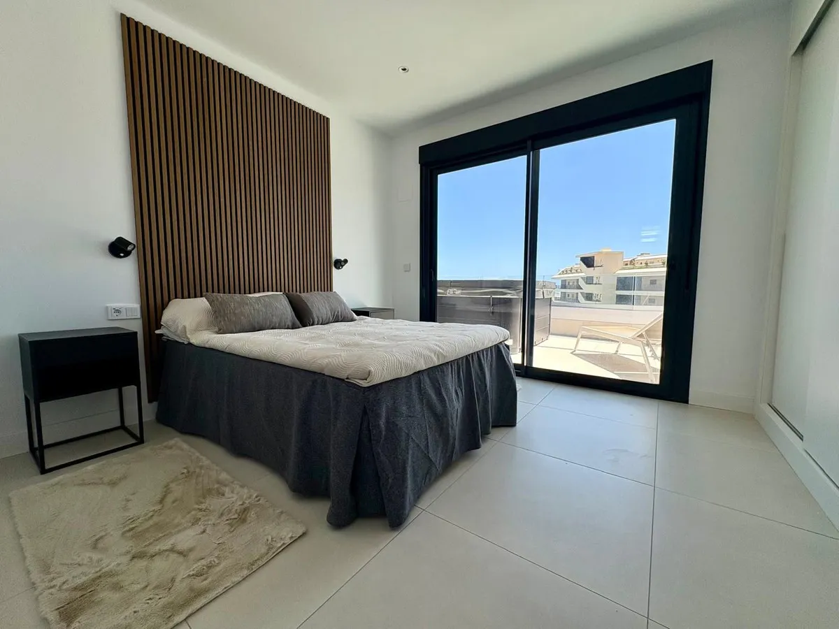 82f35b5c-a6a8-4cd9-90c1-5f544623ad18