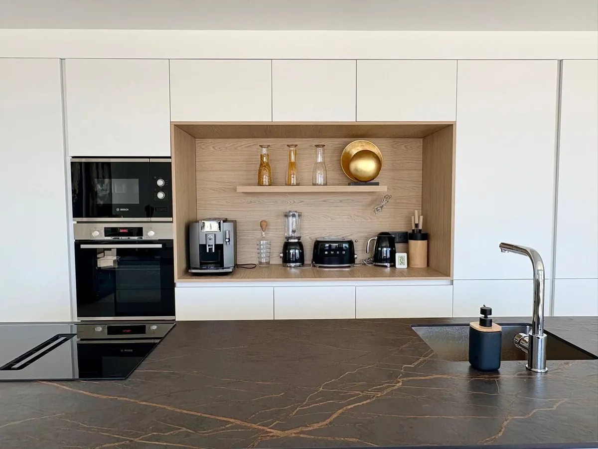 b26de9de-e233-42db-9236-610aa74912be