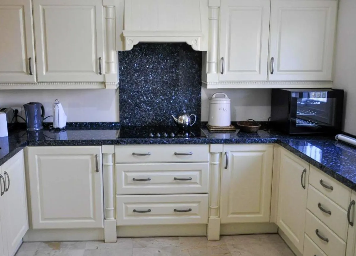 5261963a-6a84-4f20-aeb4-a35922a21068