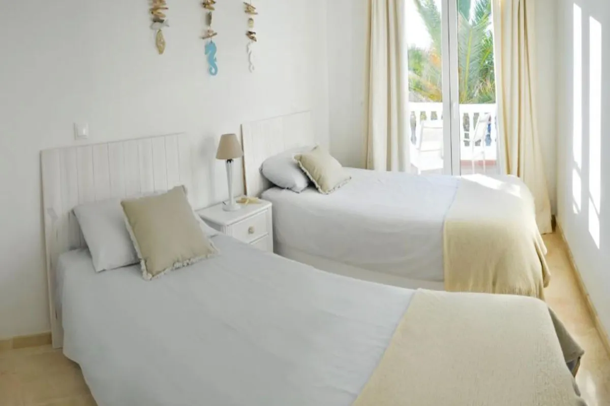 f51b28c7-4be4-40b9-a6b0-4f58eea290fb