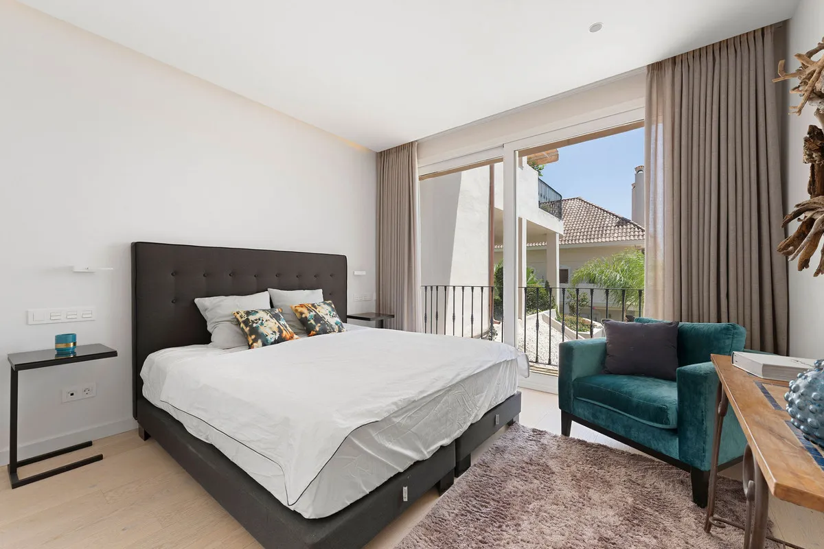 4fa7b14f-ecf4-4e99-9bf9-5f97928c4d7c