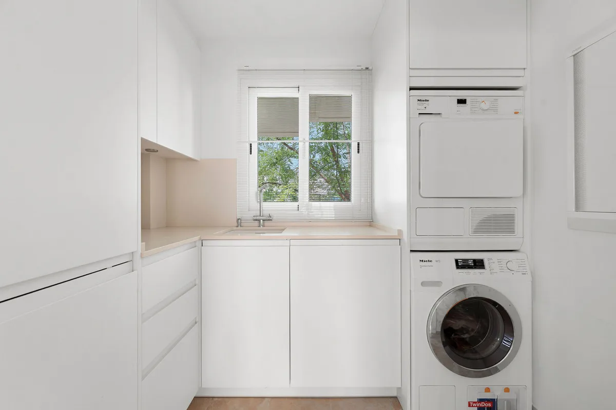 5d3b5810-7a99-439b-8dad-eb2ac61c3da4