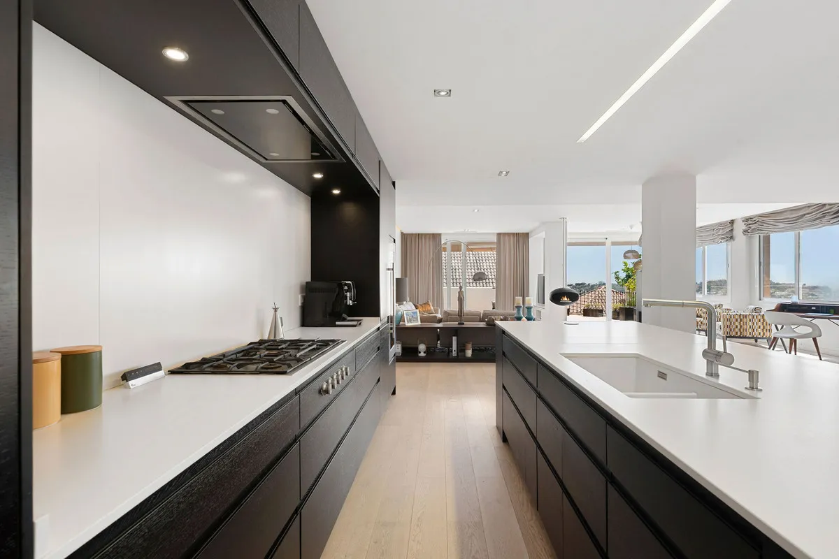 9671037d-964b-49f8-9ea8-c3715c7c3a31