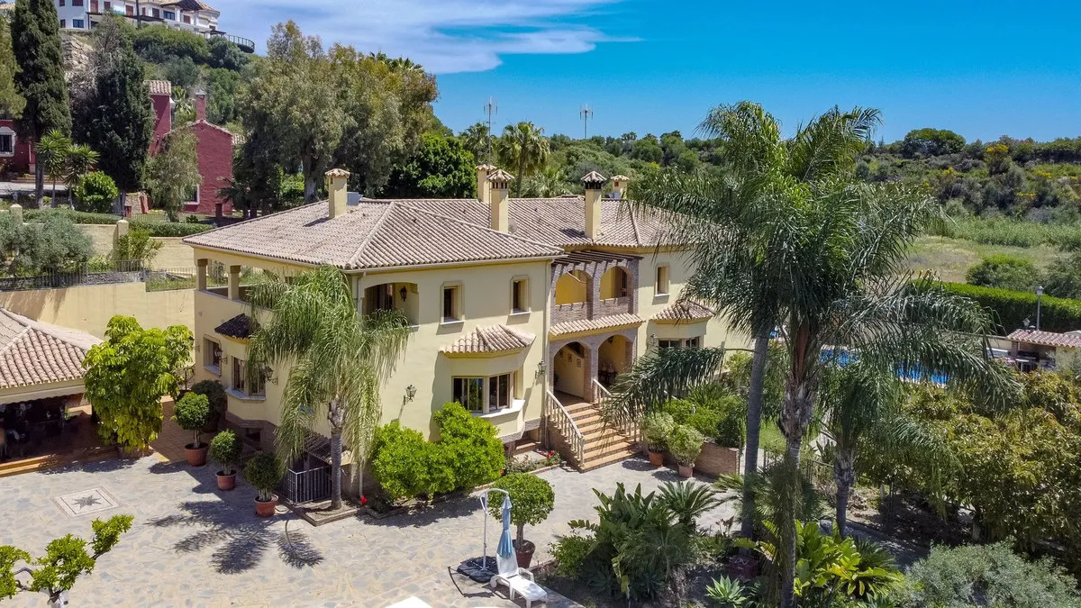 5543cdc8-498a-4fab-bcae-0c1861169383