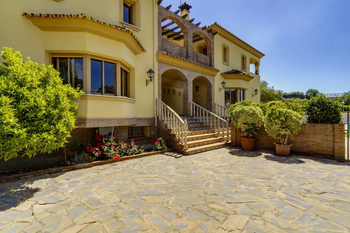 6c347bb3-b8d9-44e9-aa39-84fff654771f