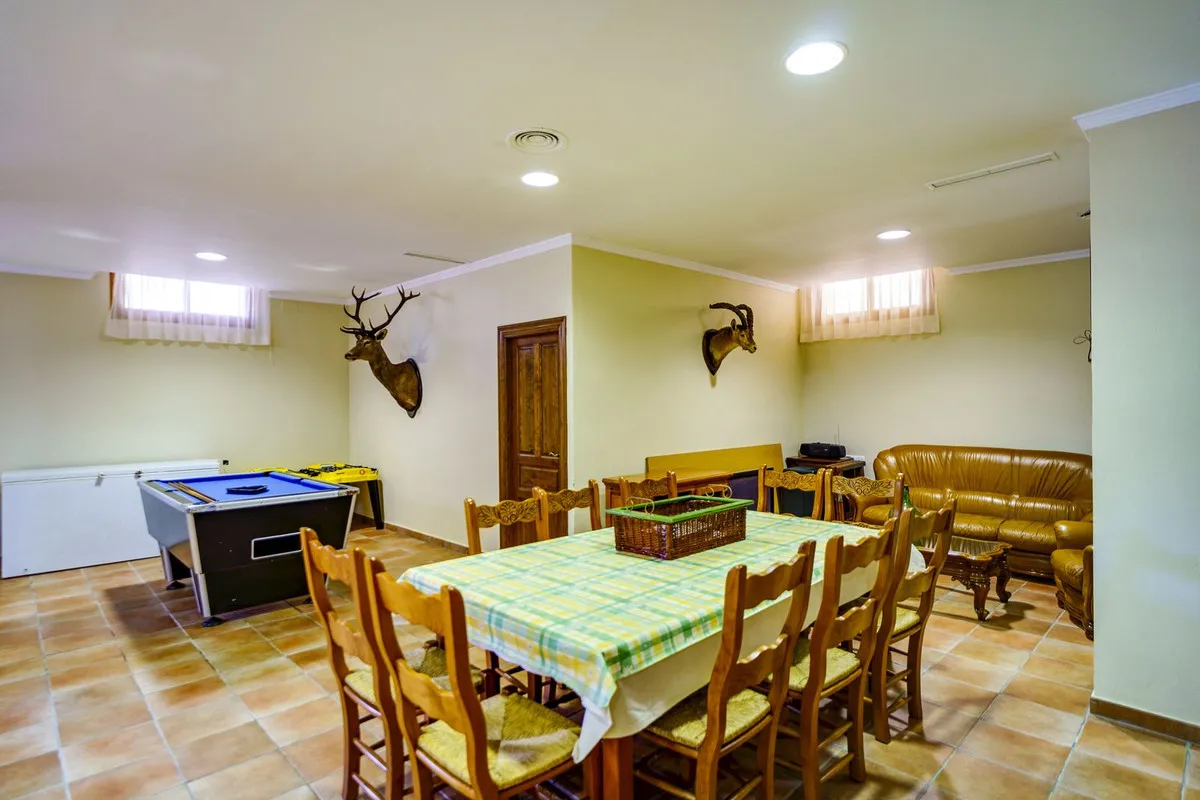 887a6d05-ab34-49c0-84d2-c38a1a805bbb