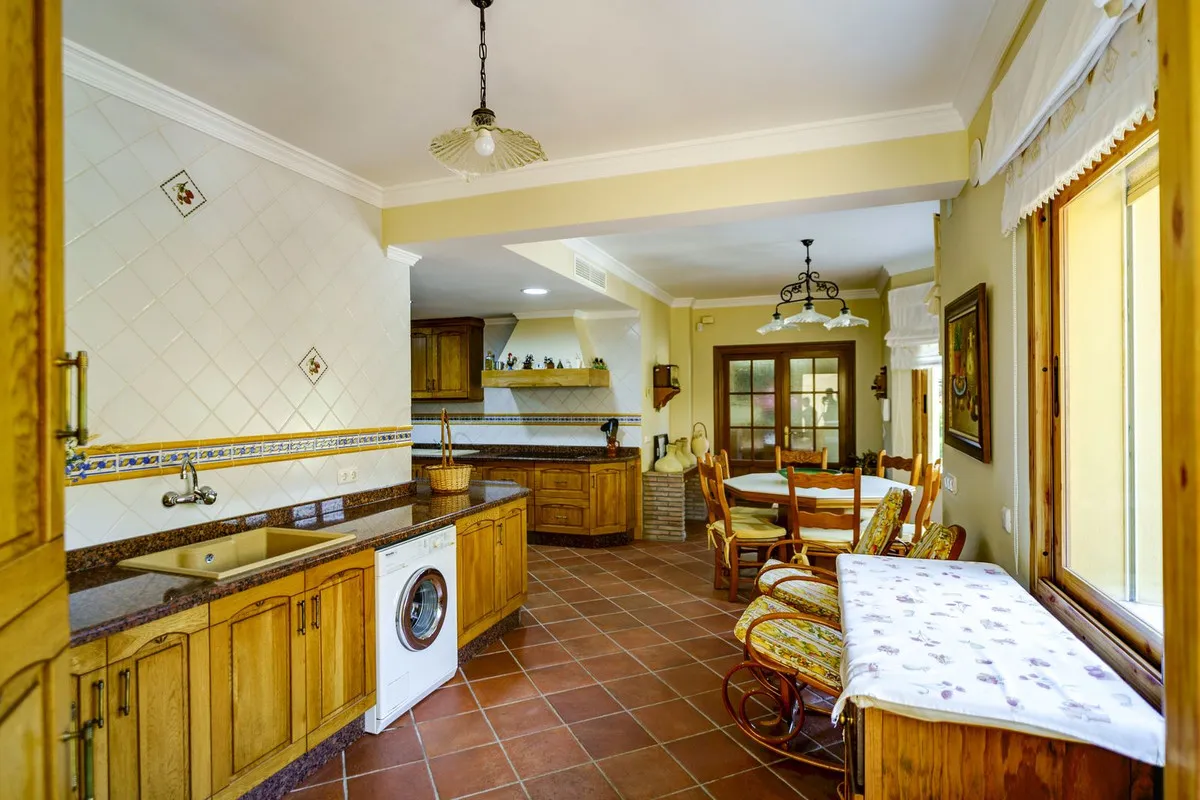 9780737f-353e-4c6a-b8a1-8853cbf2e739