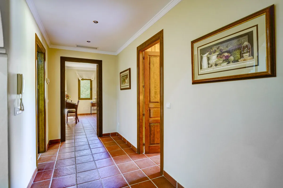 9f185070-40c2-4954-893a-fc5a612e9bb1