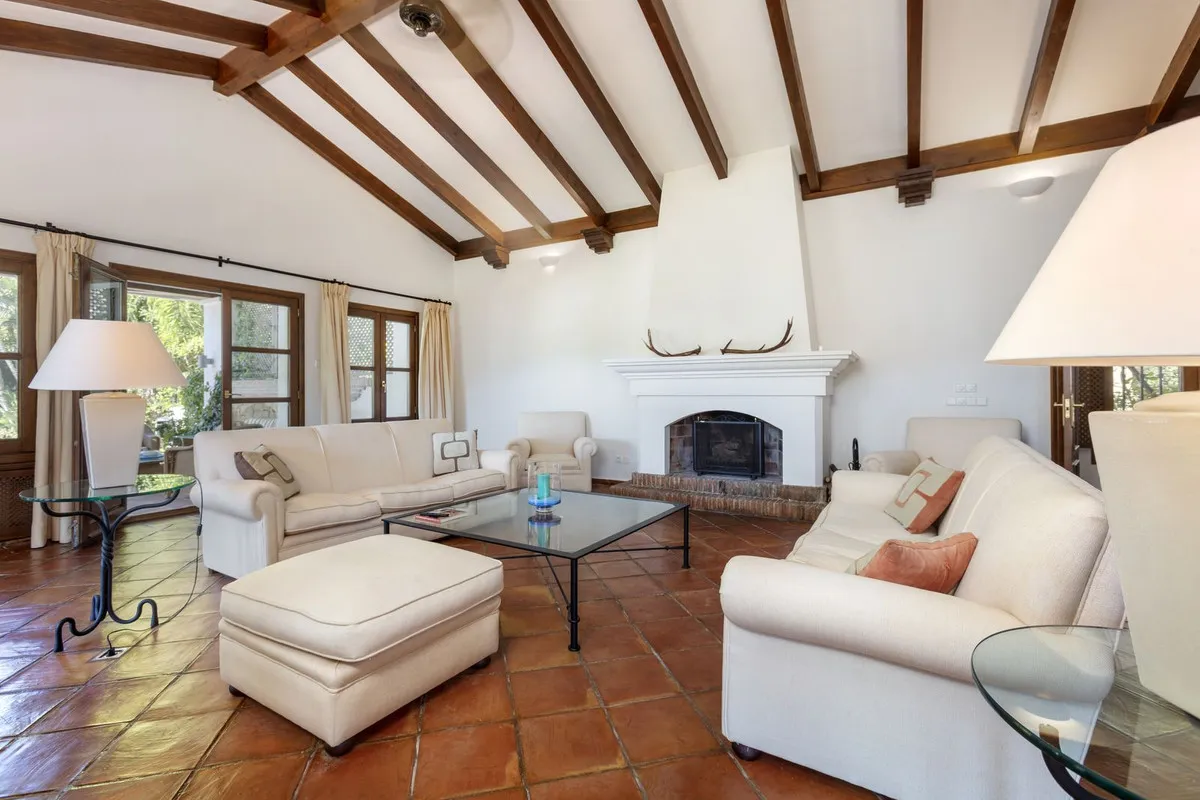 0c32a37e-3ebd-40f1-8392-8e7b1d54b843