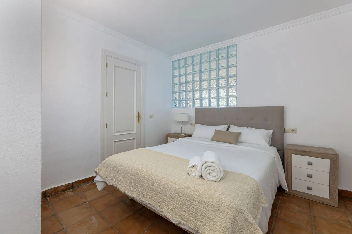 0c574172-a5a6-48da-a523-26195778feb9