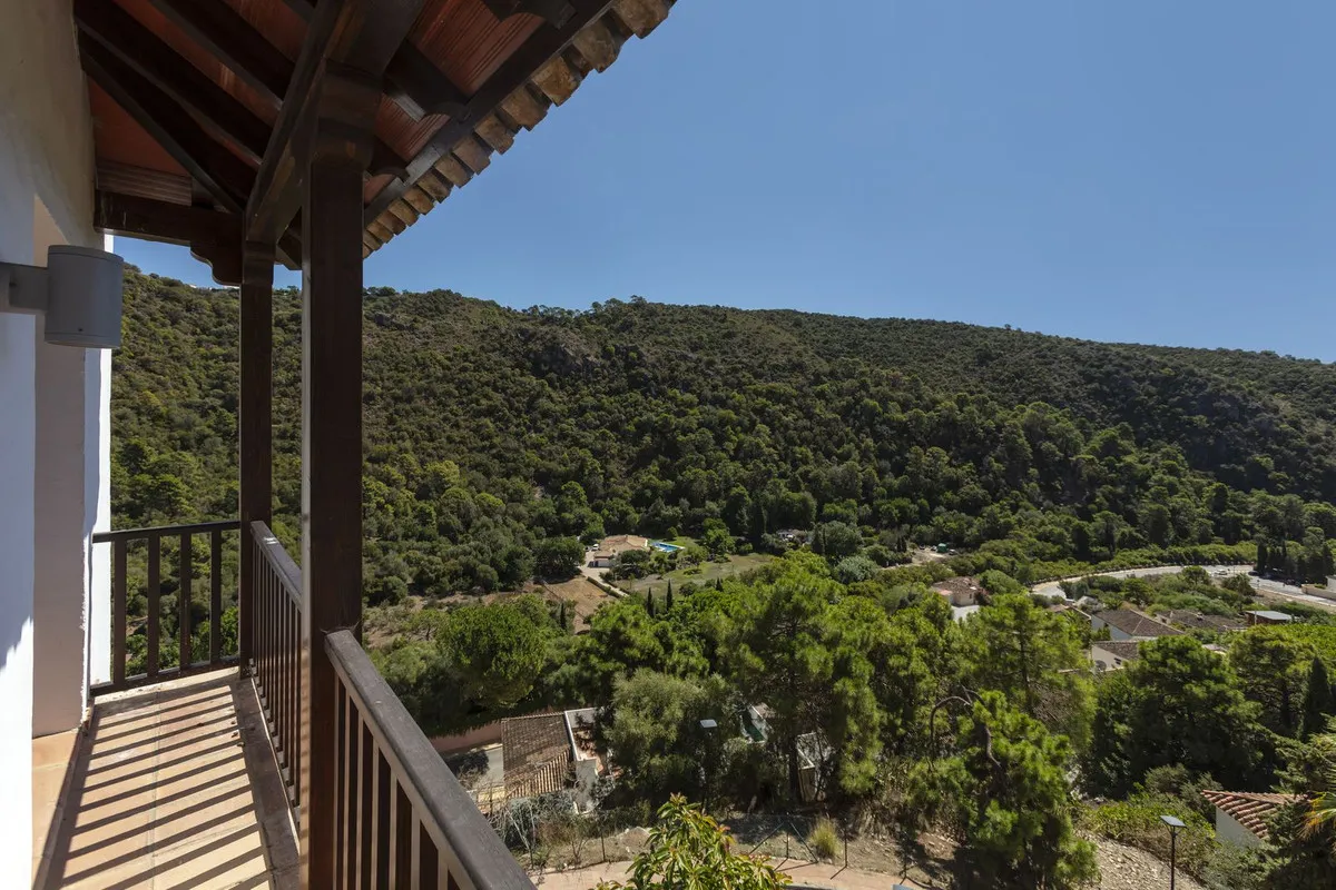 edf4244a-2efb-48b4-9dfc-e983b8cacda0