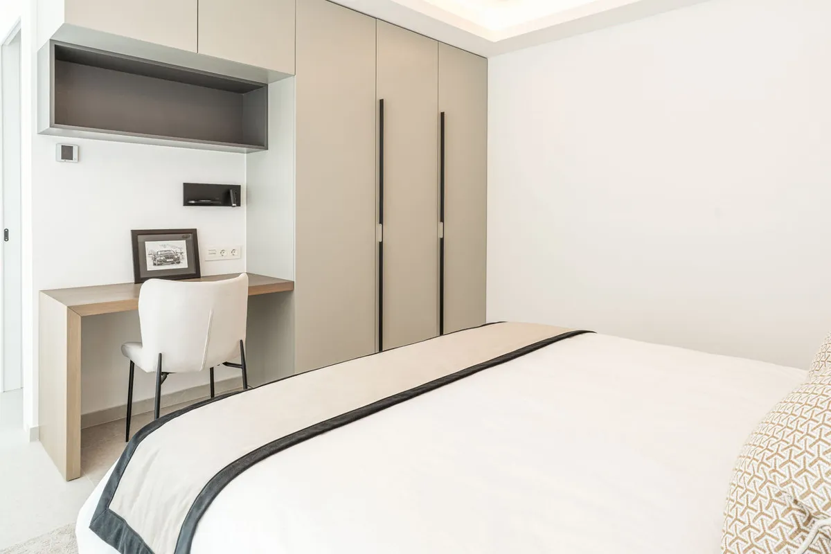 5f79903b-ec50-488a-afce-2d962b81e2d1