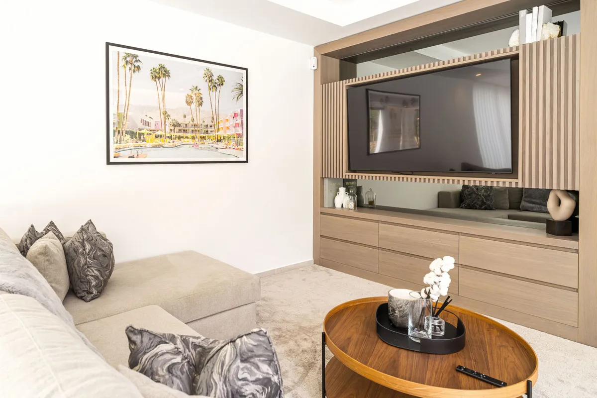 debc614c-07e7-45dc-9ce8-d04abf1c3498