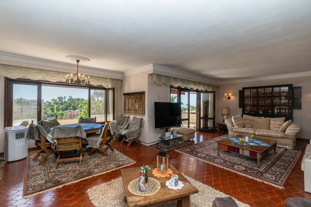 4dc5d932-b007-41fb-bdd5-865bd09f1192