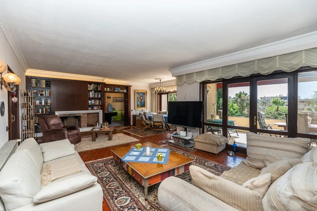 6e8325be-4531-4bbf-8640-53bba4f1d51b