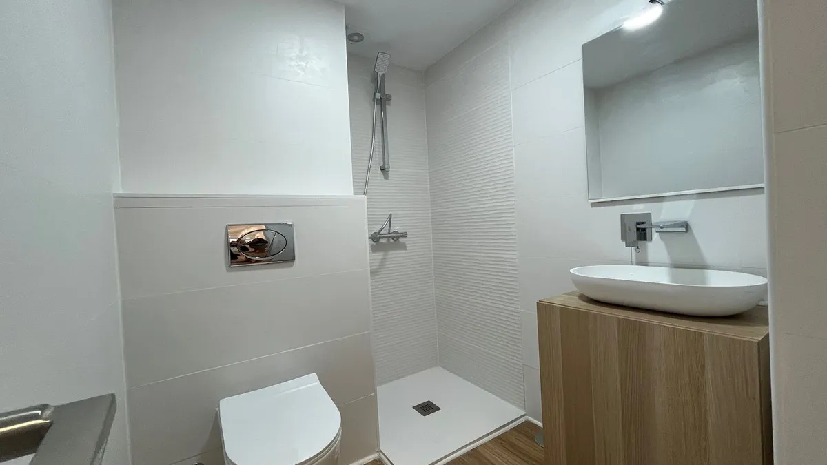 e59b5eef-a6bb-4e8b-a241-3b01b1b02a5b