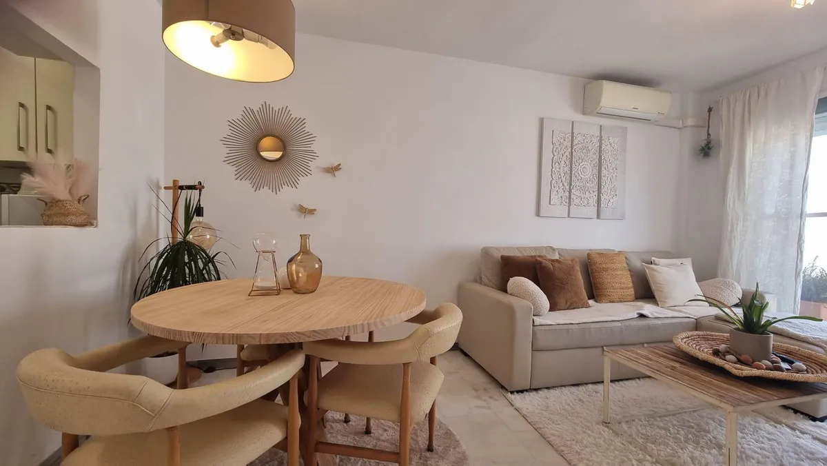 b8f7649e-a85c-4540-8d42-e8ca72f9222f