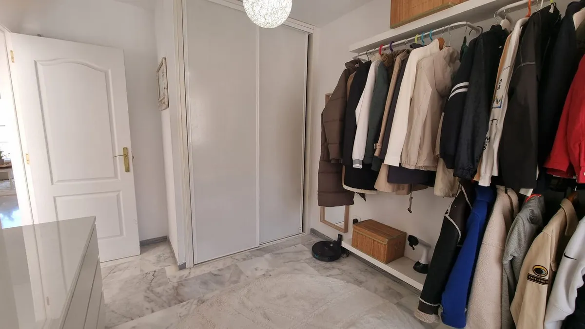 f80e36d2-6d88-4ffa-a665-3568122a811b