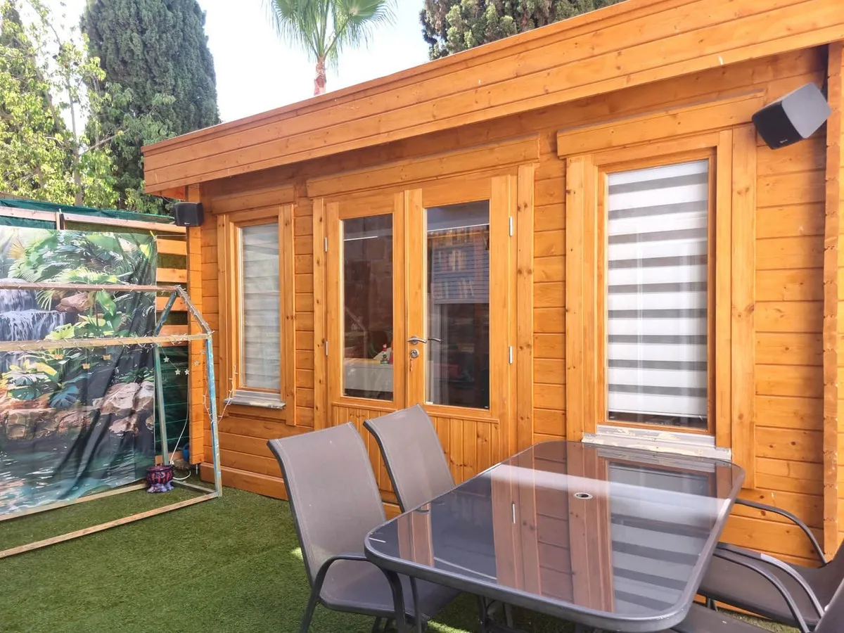 10b5fd2f-f362-4dd9-ba09-2c3a24573a97