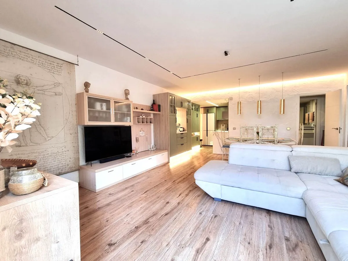 1d8d25ab-5ea3-4b41-b4fa-782629107bda