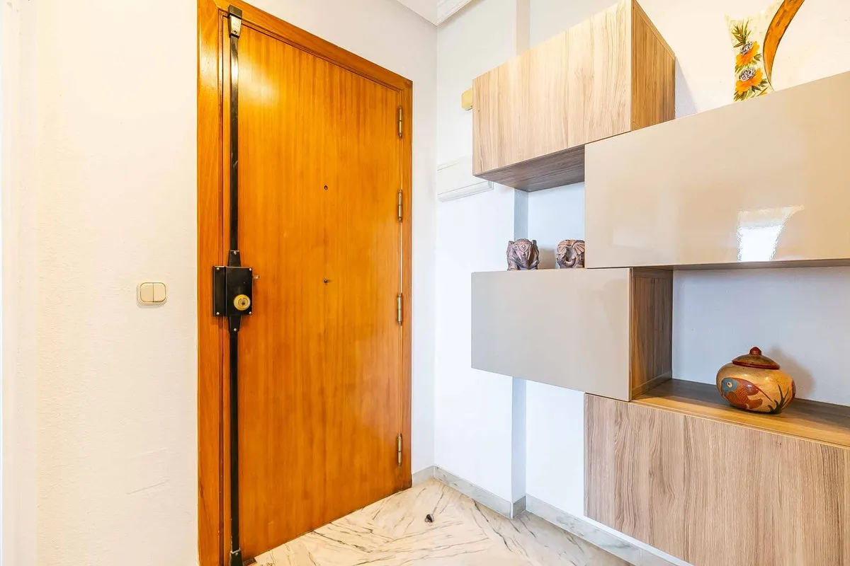 4c6b79d6-f806-465f-a1e4-6b98f498b6a3