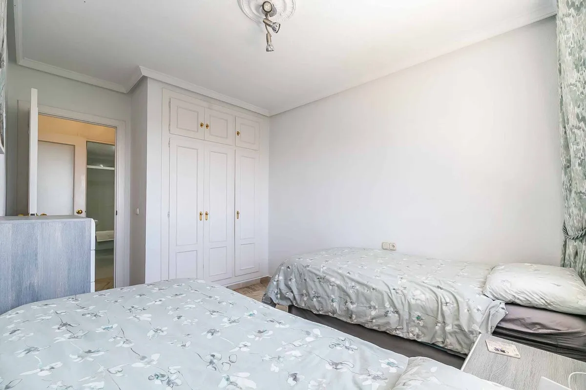 a328140e-4e23-4ce2-af0f-7b6255eb4955