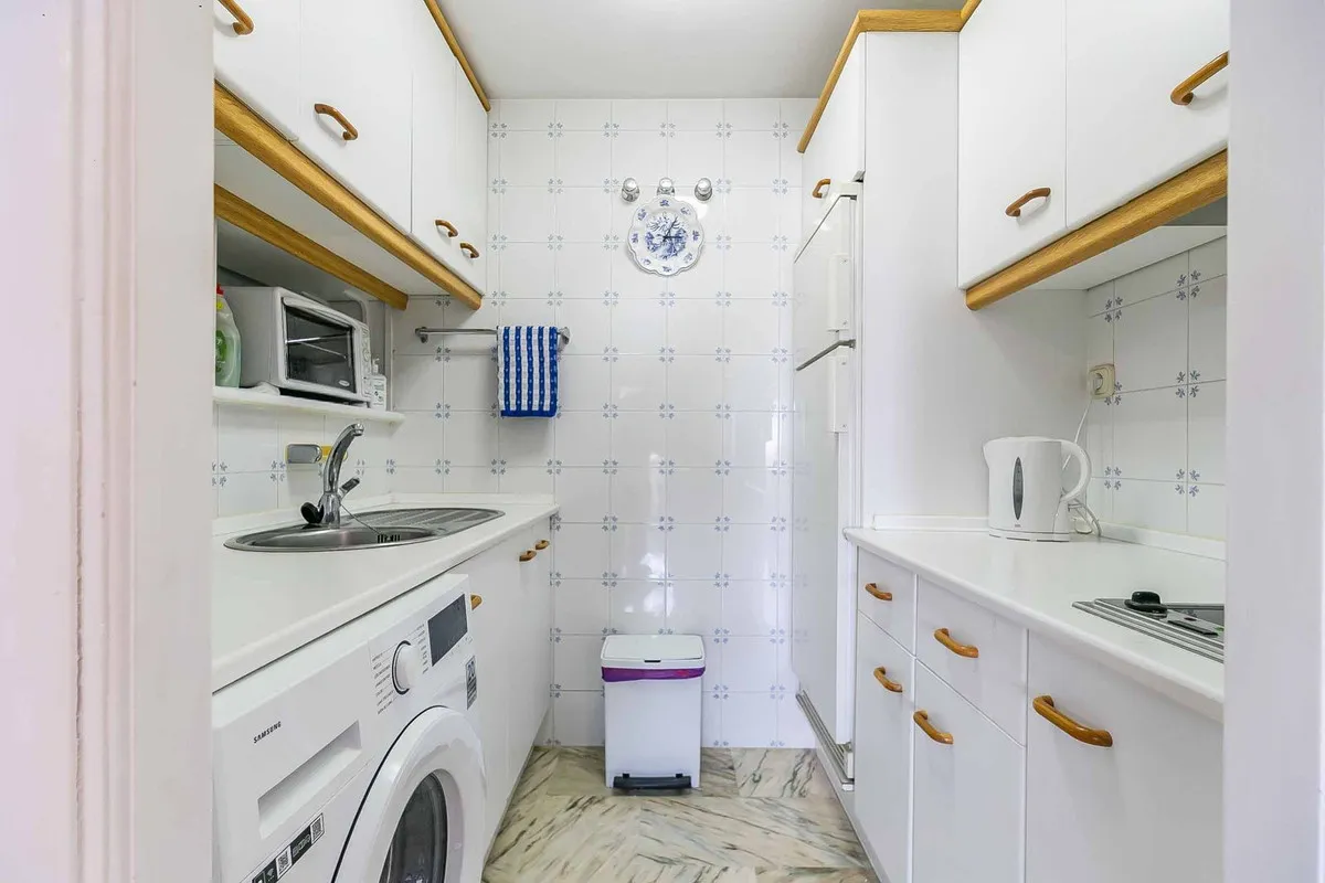 a72bffeb-3075-425c-8721-fb4c1fb9e15e