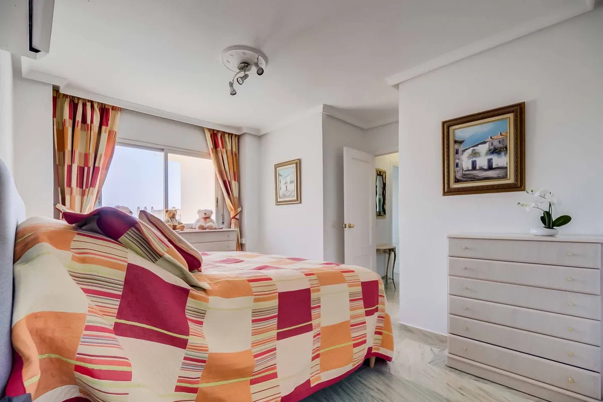 b9feceaf-57ff-4098-b107-8f82d70a5d2b