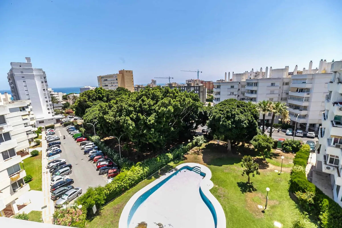 cfb16f0e-70b0-4a1f-8e66-45bee17b0528