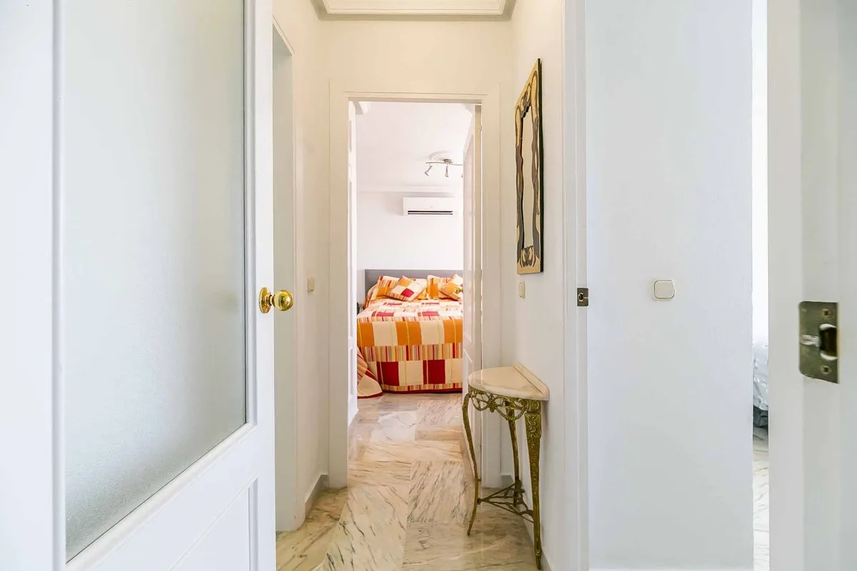 db8dd921-882a-42f7-b24e-414013252832